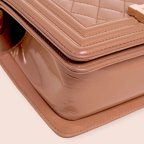 Chanel Metallic Beige Quilted Patent Leather Boy Flap Bag❗️ - Picture 9 of 12